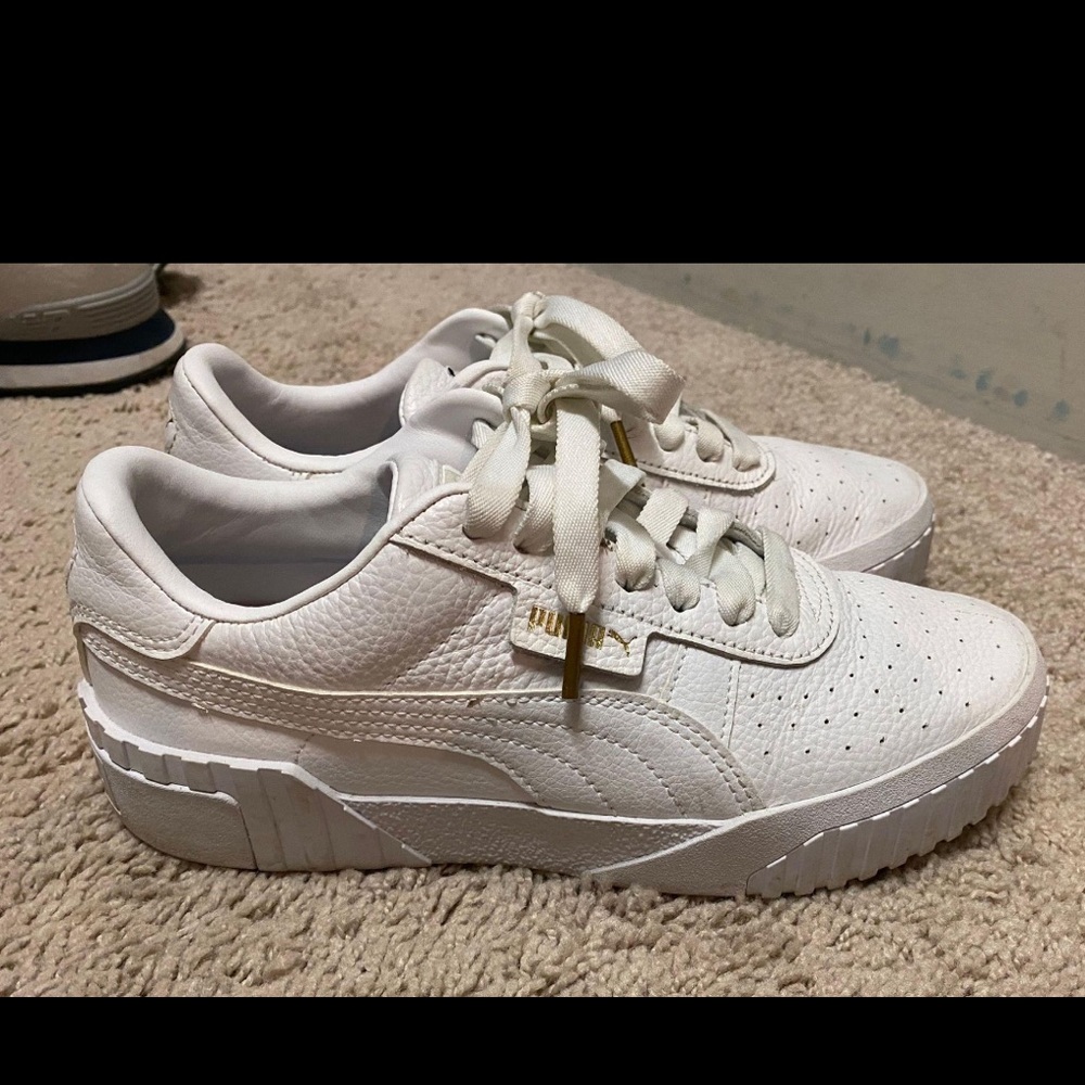 White puma shoes